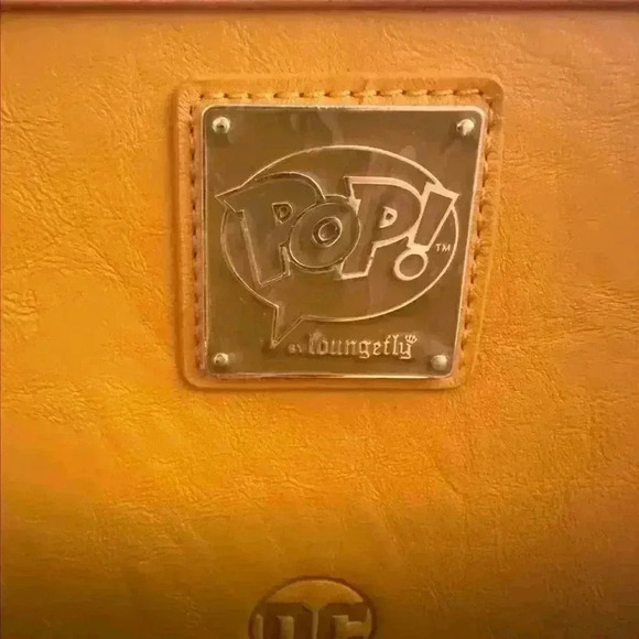 Loungefly DC Funko Pop Cross Body - Picture 3 of 5